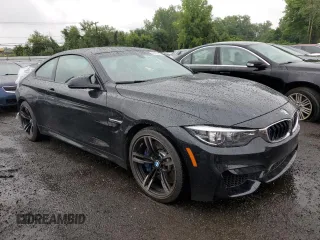 2018 BMW M4 with VIN WBS4Y9C50JAG66739, listed as a Copart auction lot 63795104 with 19,388 mi miles and Salvage Title. Bid and sale history available at carsss.com. Image 4.