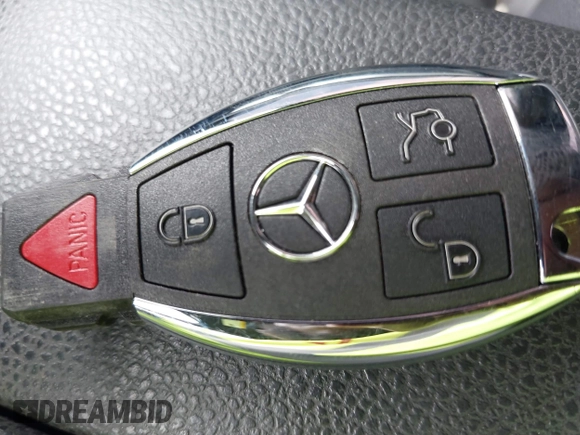 2014 Mercedes-Benz C 250 Sport z VIN WDDGF4HB0EA957858, wystawiony jako IAAI lot #42253090 z przebiegiem 192 097 mil mil oraz . Historia ofert i sprzedaży dostępna na DreamBid. Obrazek 11.