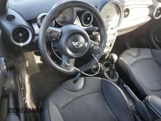 2015 MINI Convertible with VIN WMWZN3C50FT861992, listed as a Copart auction lot 84189754 with Not provided miles and Salvage title. Bid and sale history available at DreamBid. Image 8.