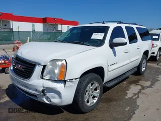2008 GMC Yukon XL SLT 4SB with VIN 1GKFK16378R139856, listed as a IAAI auction lot 41933788 with 120,767 mi miles and . Bid and sale history available at carsss.com. Image 2.