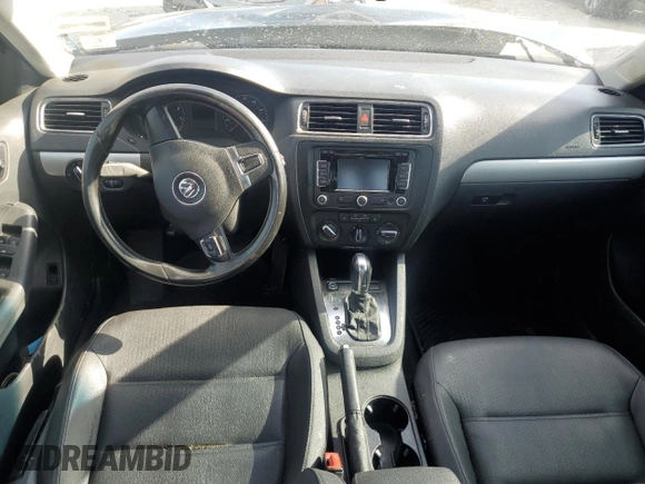 2011 Volkswagen Jetta SEL with VIN 3VWLZ7AJ3BM390981, listed as a Copart auction lot 78370234 with 178,114 mi miles and Salvage title. Bid and sale history available at DreamBid. Image 8.