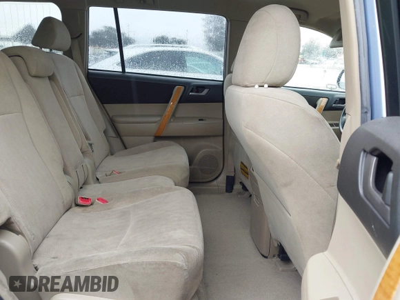 2008 Toyota Highlander Hybrid with VIN JTEEW41A782008949, listed as a IAAI auction lot 41782600 with 109,011 mi miles. Bid and sale history available at carsss.com. Image 8.