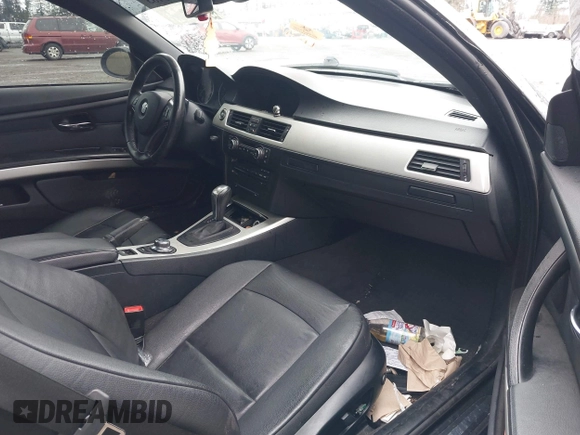 2008 BMW 3 Series 335i with VIN WBAWL73548P178589, listed as a IAAI auction lot 41873183 with Not Provided miles and . Bid and sale history available at carsss.com. Image 5.