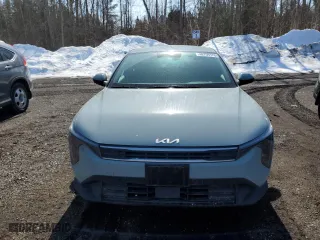 2025 Kia K4 LXS with VIN 3KPFT4DE2SE017150, listed as a Copart auction lot 48759175 with 29,681 mi miles and Salvage Title. Bid and sale history available at carsss.com. Image 5.