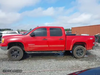 2010 GMC Sierra 1500 SLE with VIN 3GTRKVE33AG214902, listed as a IAAI auction lot 41941809 with 294,740 mi miles. Bid and sale history available at carsss.com. Image 14.