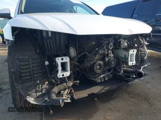 2020 Audi Q5 Premium z VIN WA1ANAFY2L2046974, wystawiony jako IAAI lot #41933942 z przebiegiem 53 911 mil mil oraz . Historia ofert i sprzedaży dostępna na DreamBid. Obrazek 6.