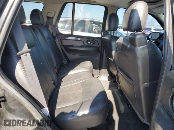 2008 GMC Envoy SLT z VIN 1GKDT13S082257854, wystawiony jako Copart lot #56173045 z przebiegiem 165 764 mil mil oraz Czysty tytuł • Clean title. Historia ofert i sprzedaży dostępna na DreamBid. Obrazek 10.