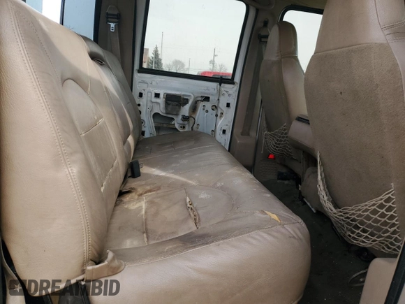 1999 Ford F-250 XL with VIN 1FTNX21S7XEE25340, listed as a Copart auction lot 45423925 with 324,950 mi miles and Salvage title. Bid and sale history available at DreamBid. Image 10.