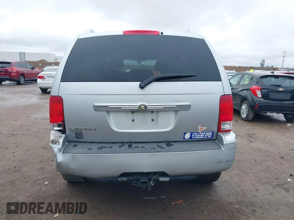 2008 Chrysler Aspen Limited z VIN 1A8HX58N88F136163, wystawiony jako IAAI lot #41544496 z przebiegiem 158 878 mil mil oraz . Historia ofert i sprzedaży dostępna na DreamBid. Obrazek 16.
