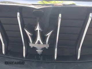 2017 Maserati Levante z VIN ZN661XUL1HX257769, wystawiony jako IAAI lot #41703740 z przebiegiem 107 038 mil mil oraz . Historia ofert i sprzedaży dostępna na DreamBid. Obrazek 17.