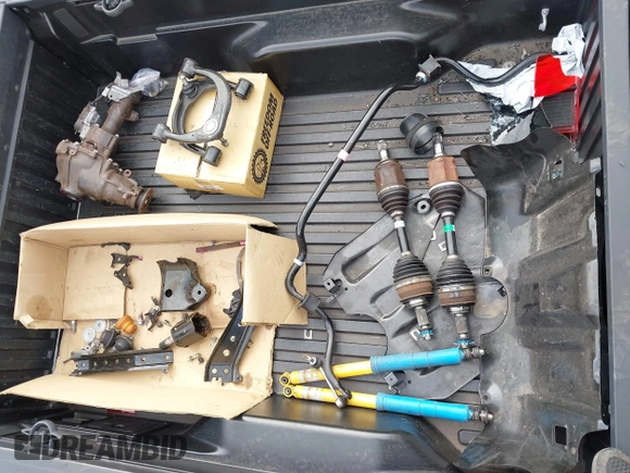 2023 Toyota Tacoma SR5 z VIN 3TYDZ5BNXPT024914, wystawiony jako IAAI lot #41302756 z przebiegiem 20 307 mil mil oraz . Historia ofert i sprzedaży dostępna na DreamBid. Obrazek 12.
