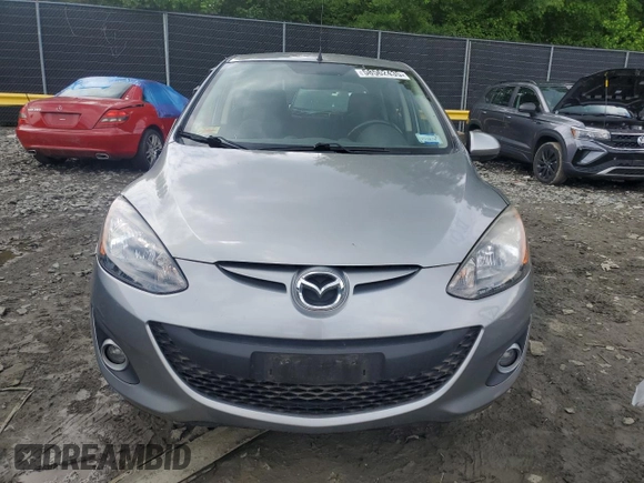 2013 Mazda 2 Touring z VIN JM1DE1LZ7D0153662, wystawiony jako Copart lot #58562435 z przebiegiem 109 329 mil mil oraz Szkoda całkowita • Salvage title. Historia ofert i sprzedaży dostępna na DreamBid. Obrazek 5.