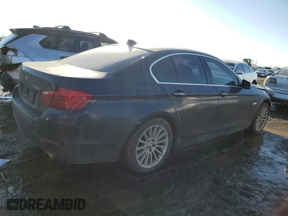 2013 BMW 5 Series 535i xDrive with VIN WBAFU7C57DDU76854, listed as a Copart auction lot 43325245 with 124,000 mi miles and Salvage Title. Bid and sale history available at carsss.com. Image 3.