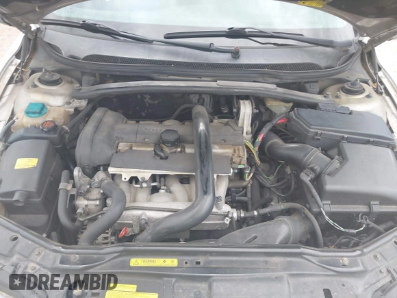 2001 Volvo V70 with VIN YV1SW58D512096722, listed as a IAAI auction lot 42080844 with 218,965 mi miles and . Bid and sale history available at DreamBid. Image 10.