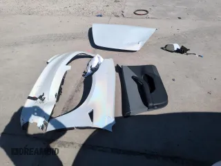 2025 Tesla Model 3 Long Range z VIN 5YJ3E1EA0SF931348, wystawiony jako Copart lot #57074935 z przebiegiem 2 153 mil mil oraz Szkoda całkowita • Salvage title. Historia ofert i sprzedaży dostępna na DreamBid. Obrazek 12.