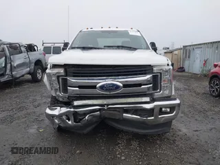 2018 Ford F-350 с VIN 1FT7X3BT4JEB83068, выставлен на аукционе IAAI как лот 41337896 с пробегом 200 841 миль миль и . История ставок и продаж доступна на DreamBid. Изображение 13.