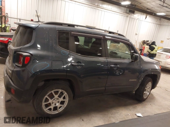 2020 Jeep Renegade Latitude with VIN ZACNJBBB1LPL32957, listed as a IAAI auction lot 41380977 with 199,922 mi miles. Bid and sale history available at carsss.com. Image 14.