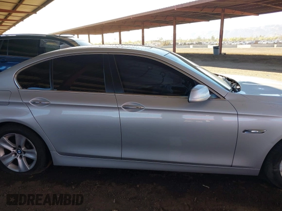 2013 BMW 5 Series 528i with VIN WBAXG5C56DDY36275, listed as a IAAI auction lot 41881102 with 104,022 mi miles and . Bid and sale history available at carsss.com. Image 13.