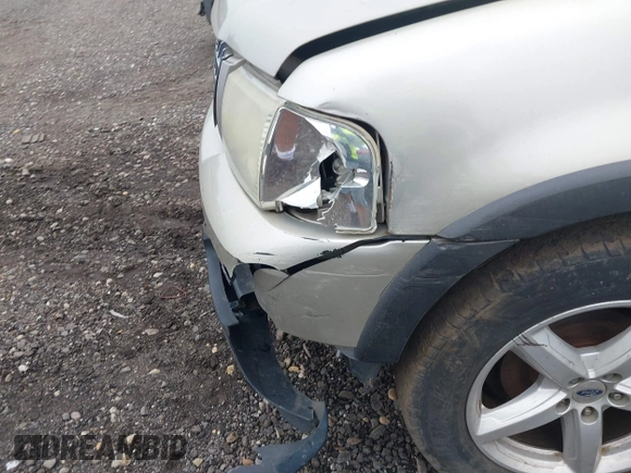 2003 Ford Explorer XLT с VIN 1FMZU73K43UB93814, выставлен на аукционе IAAI как лот 42462739 с пробегом Не указан миль и . История ставок и продаж доступна на DreamBid. Изображение 6.