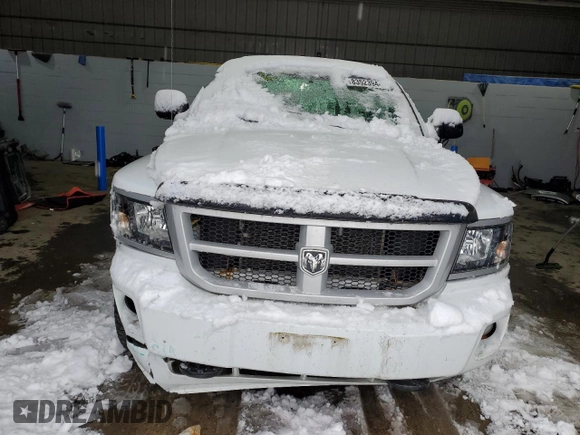 2011 Ram Dakota Bighorn/Lonestar with VIN 1D7RW3BK0BS638560, listed as a Copart auction lot 83523944 with 128,215 mi miles and Salvage Title. Bid and sale history available at carsss.com. Image 5.