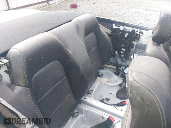 2022 Ford Mustang EcoBoost z VIN 1FATP8UHXN5124073, wystawiony jako IAAI lot #41844813 z przebiegiem 63 425 mil mil oraz . Historia ofert i sprzedaży dostępna na DreamBid. Obrazek 8.