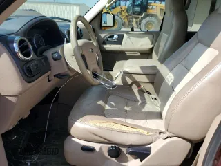 2006 Ford Expedition Eddie Bauer with VIN 1FMPU17556LA86208, listed as a Copart auction lot 56231215 with 315,540 mi miles and Salvage title. Bid and sale history available at DreamBid. Image 7.