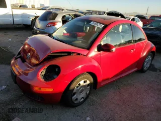 2010 Volkswagen New Beetle Coupe with VIN 3VWRW3AGXAM026393, listed as a Copart auction lot 80886254 with 0 mi miles and Salvage Title. Bid and sale history available at carsss.com. Image 1.