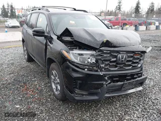 2022 Honda Passport TrailSport with VIN 5FNYF8H63NB001094, listed as a IAAI auction lot 41765935 with 44,366 mi miles. Bid and sale history available at carsss.com. Image 1.
