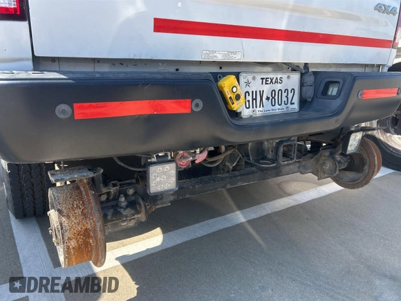 2015 Ram 2500 Tradesman with VIN 3C6UR5CJ8FG593093, listed as a IAAI auction lot 42262581 with 121,288 mi miles and . Bid and sale history available at DreamBid. Image 1.