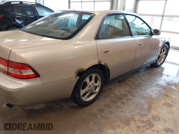 2001 Lexus ES 300 with VIN JT8BF28G510292961, listed as a IAAI auction lot 41584509 with 205,752 mi miles and . Bid and sale history available at DreamBid. Image 12.