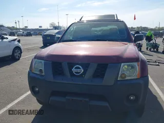 2008 Nissan Xterra X z VIN 5N1AN08W58C517377, wystawiony jako IAAI lot #42082797 z przebiegiem 88 057 mil mil oraz . Historia ofert i sprzedaży dostępna na DreamBid. Obrazek 13.