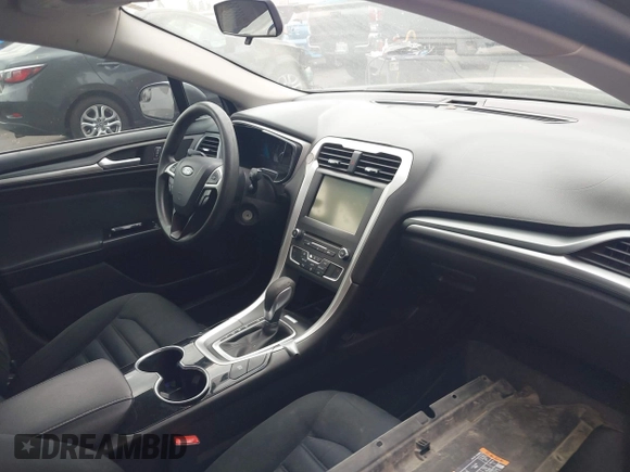 2016 Ford Fusion SE Hybrid z VIN 3FA6P0LU0GR218685, wystawiony jako IAAI lot #42550930 z przebiegiem 178 041 mil mil oraz . Historia ofert i sprzedaży dostępna na DreamBid. Obrazek 5.