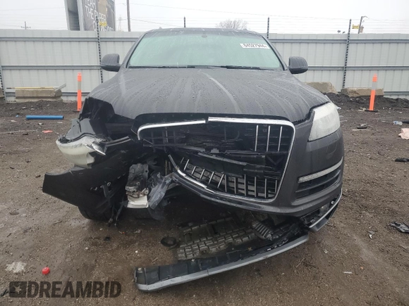 2011 Audi Q7 Premium Plus with VIN WA1LGAFE6BD002486, listed as a Copart auction lot 51846505 with 152,277 mi miles and Salvage title. Bid and sale history available at DreamBid. Image 5.