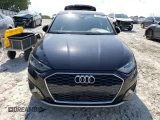 2022 Audi A3 Premium z VIN WAUAUDGY7NA098843, wystawiony jako Copart lot #66575893 z przebiegiem 5 701 mil mil oraz . Historia ofert i sprzedaży dostępna na DreamBid. Obrazek 5.