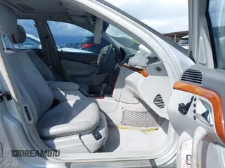 2001 Mercedes-Benz S 320/430/500 with VIN WDBNG70J51A197017, listed as a IAAI auction lot 41936977 with Not Provided miles and . Bid and sale history available at carsss.com. Image 5.
