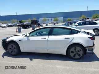 2023 Tesla Model 3 с VIN 5YJ3E1EAXPF568984, выставлен на аукционе IAAI как лот 42346535 с пробегом 32 242 миль миль и . История ставок и продаж доступна на DreamBid. Изображение 14.