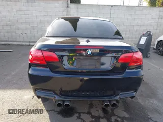 2011 BMW M3 with VIN WBSDX9C50BE584780, listed as a IAAI auction lot 41603749 with 156,141 mi miles. Bid and sale history available at carsss.com. Image 16.