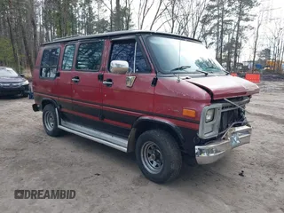 1985 Chevrolet Chevy Van z VIN 1GBEG25H1F7142616, wystawiony jako IAAI lot #41606567 z przebiegiem 19 168 mil mil oraz . Historia ofert i sprzedaży dostępna na DreamBid. Obrazek 1.