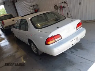 1997 Nissan Maxima GXE с VIN JN1CA21D4VT215672, выставлен на аукционе IAAI как лот 42479487 с пробегом 257 178 миль миль и . История ставок и продаж доступна на DreamBid. Изображение 3.