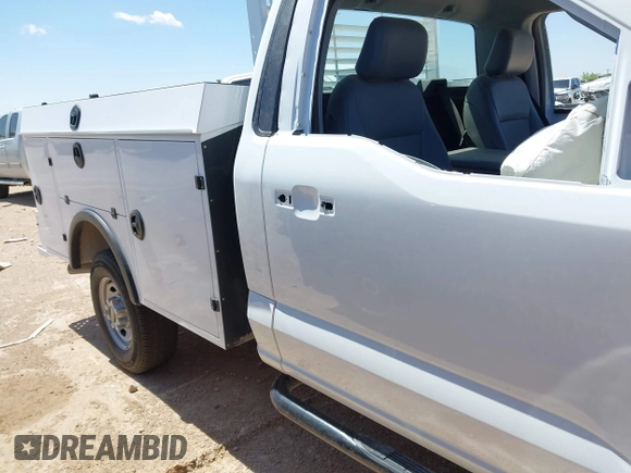 2024 Ford F-250 XL with VIN 1FTBF2BA5REE36108, listed as a IAAI auction lot 42106164 with 20,965 mi miles and . Bid and sale history available at DreamBid. Image 11.