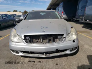 2008 Mercedes-Benz CLS-Class 5.5L with VIN WDDDJ72X88A118200, listed as a Copart auction lot 78005464 with 113,005 mi miles and Salvage Title. Bid and sale history available at carsss.com. Image 5.