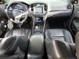 2019 Chrysler 300 with VIN 2C3CCAGG2KH539686, listed as a Copart auction lot 47141305 with 101,607 mi miles and Salvage Title. Bid and sale history available at carsss.com. Image 8.