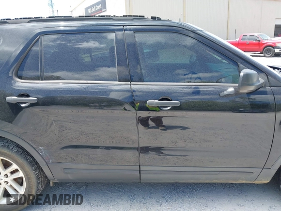 2016 Ford Explorer z VIN 1FM5K7BH4GGA29459, wystawiony jako IAAI lot #42150933 z przebiegiem 220 445 mil mil oraz . Historia ofert i sprzedaży dostępna na DreamBid. Obrazek 13.