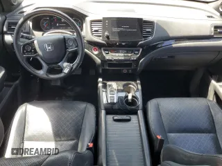 2019 Honda Passport Touring with VIN 5FNYF7H93KB004402, listed as a Copart auction lot 57576185 with 54,597 mi miles and Salvage title. Bid and sale history available at DreamBid. Image 8.