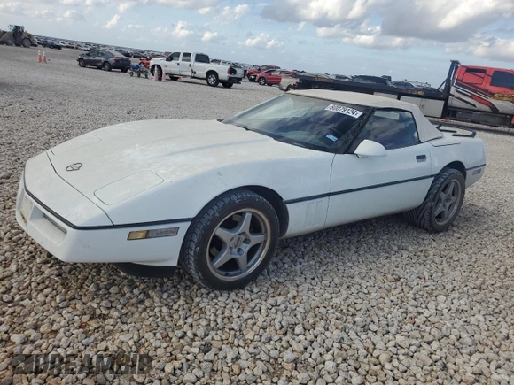 1990 Chevrolet Corvette z VIN 1G1YY3384L5108491, wystawiony jako Copart lot #80079124 z przebiegiem 133 543 mil mil oraz Czysty tytuł • Clean title. Historia ofert i sprzedaży dostępna na DreamBid. Obrazek 1.