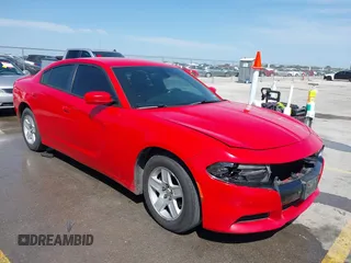 2015 Dodge Charger SXT z VIN 2C3CDXHG2FH896581, wystawiony jako IAAI lot #42004954 z przebiegiem 241 911 mil mil oraz . Historia ofert i sprzedaży dostępna na DreamBid. Obrazek 1.