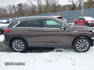 2019 Infiniti QX50 Luxe with VIN 3PCAJ5M30KF129797, listed as a IAAI auction lot 41479436 with 45,902 mi miles and . Bid and sale history available at DreamBid. Image 13.