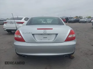 2006 Mercedes-Benz SLK 350 with VIN WDBWK56F66F096640, listed as a IAAI auction lot 42375574 with 88,657 mi miles and . Bid and sale history available at DreamBid. Image 16.