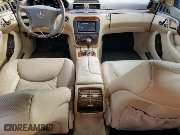 2004 Mercedes-Benz S 500 z VIN WDBNG75J84A409566, wystawiony jako Copart lot #85411474 z przebiegiem 153 208 mil mil oraz Czysty tytuł • Clean title. Historia ofert i sprzedaży dostępna na DreamBid. Obrazek 8.