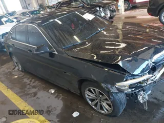 2016 BMW 5 Series 528i z VIN WBA5A5C58GG348604, wystawiony jako IAAI lot #41119325 z przebiegiem 97 798 mil mil oraz . Historia ofert i sprzedaży dostępna na DreamBid. Obrazek 14.